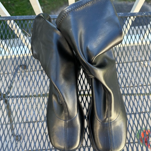 Urban outfitters faux leather sock boot platform. Size 7! Worn once. - Picture 4 of 5
